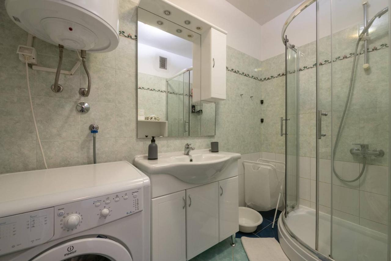 Apartment Josephine โรวีน ภายนอก รูปภาพ