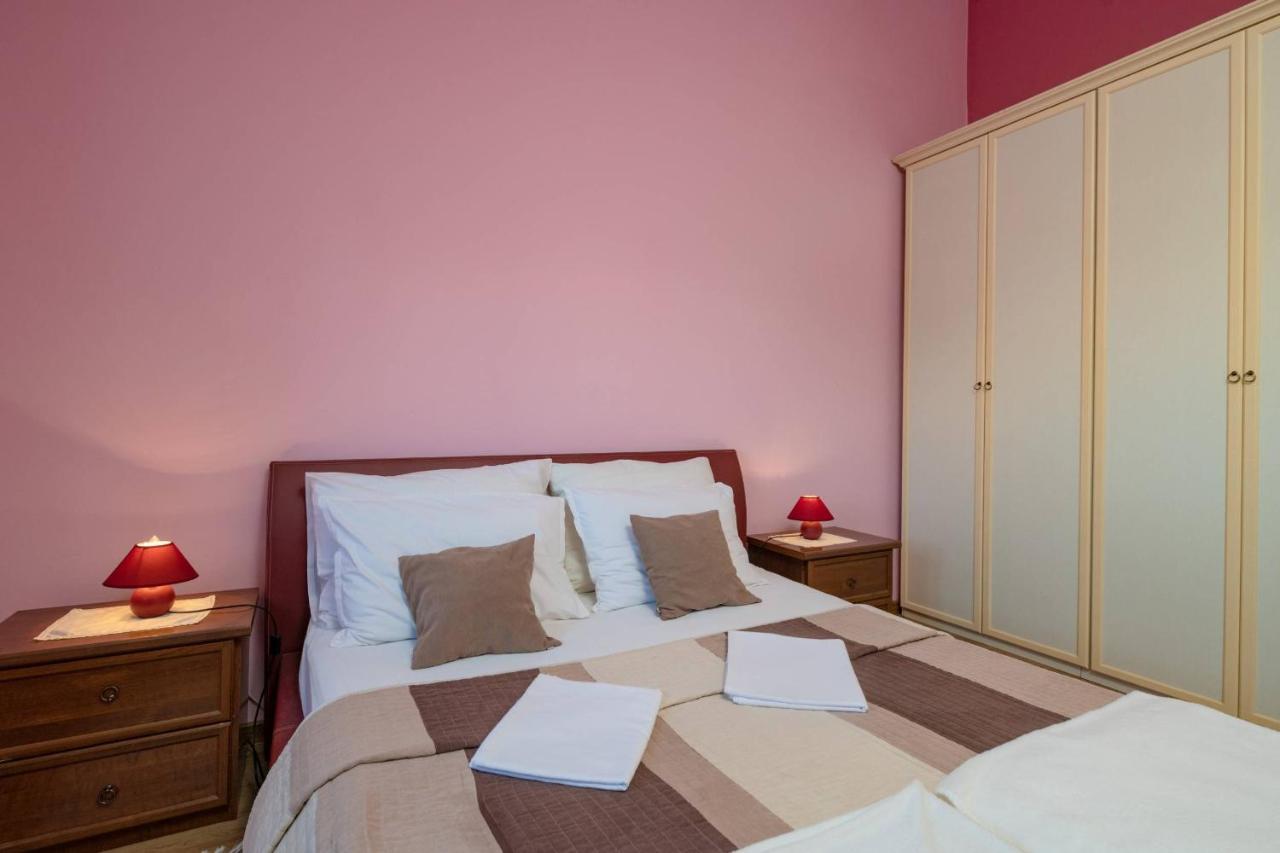 Apartment Josephine โรวีน ภายนอก รูปภาพ